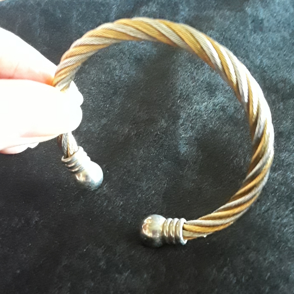 Bracelet 10$